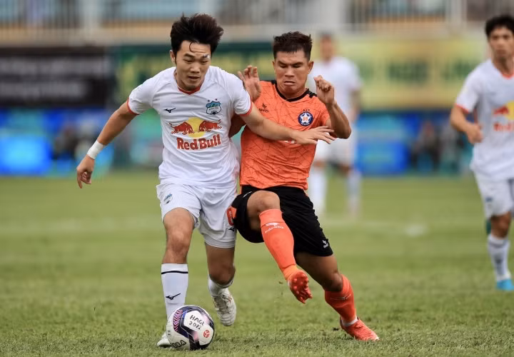 HAGL vs Nam Định: Trận đấu quyết định đến Hồng Lĩnh Hà Tĩnh