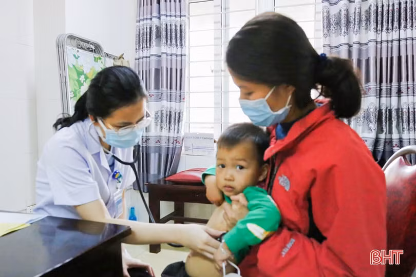 Phòng tránh bệnh mùa đông cho người già, trẻ nhỏ ở Hà Tĩnh