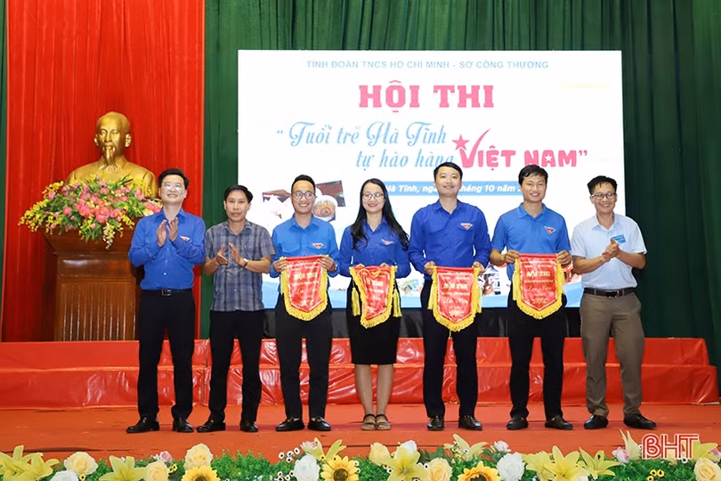 Tuổi trẻ Hà Tĩnh tìm hiểu kiến thức tiêu dùng hàng Việt