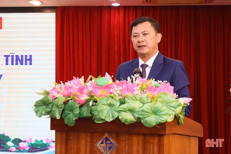 Cầu nối các hoạt động hữu nghị, hợp tác Việt Nam - Lào