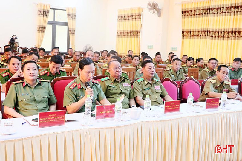 Các dại biểu tham gia buổi tập huấn.JPG