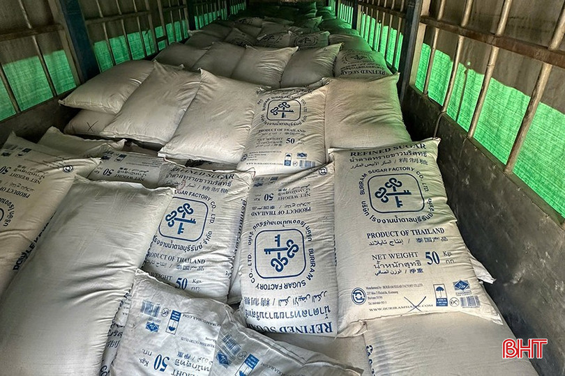 Số lượng đường trắng được phát hiện trên xe tải.