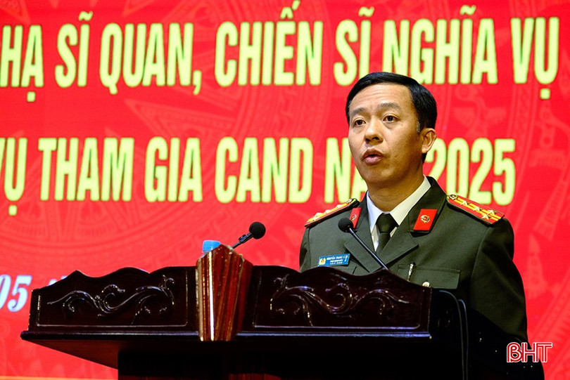 Đại tá Nguyễn Trung Kiên - Phó Giám đốc Công an tỉnh phát biểu tại buổi lễ.