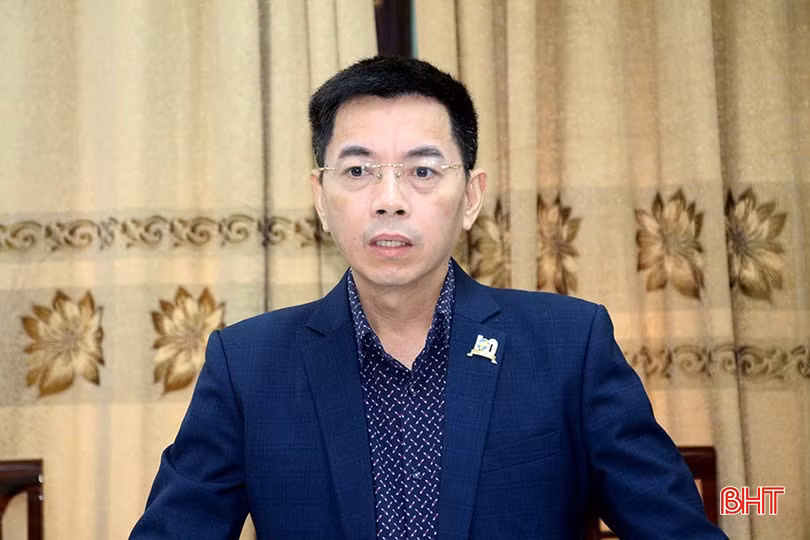 Giám đốc Sở Tư pháp Nguyễn Quốc Tuấn phát biểu tại buổi làm việc.