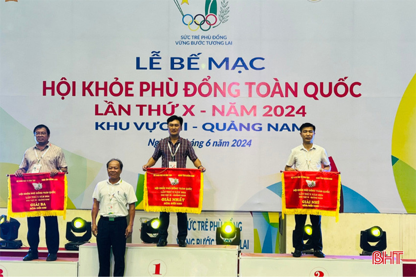 Đoàn Hà Tĩnh nhất toàn đoàn môn điền kinh tại Hội khỏe Phù Đổng toàn quốc lần thứ X, khu vực III. zaâ.jpg