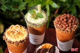 Thú vị trend uống nước... ăn luôn cả ly