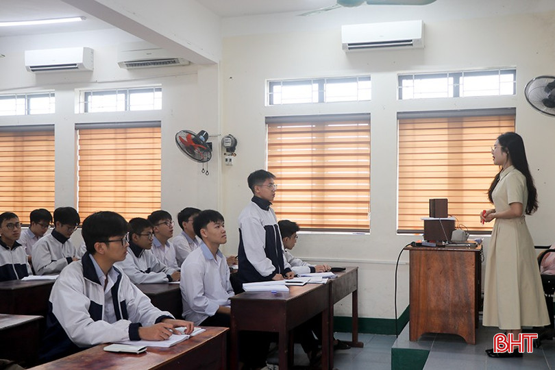 Процес підвищення вчителів у Ха Тінь проводитиметься суворо, забезпечуючи дотримання максимально встановленого рівня. bqbht_br_1.jpg