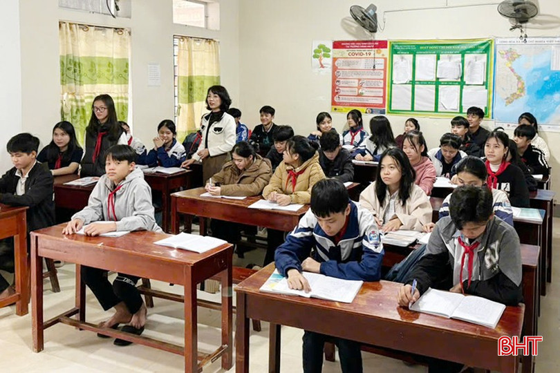 Trường THCS Gia Phố động viên giáo viên phát huy tình thương, trách nhiệm trong việc bồi dưỡng kiến thức cho học sinh. bqbht_br_25.jpg
