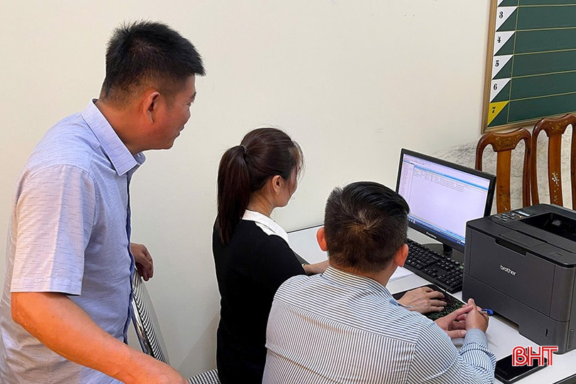 Việc chốt số liệu dân số khi bàn giao xã mới là một bước quan trọng trong việc chuyển giao quyền quản lý và trách nhiệm trong công tác quản lý hành chính. bqbht_br_13.jpg