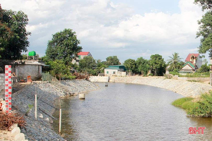 Kè sông Đập Đình hoàn thành đảm bảo an toàn cho người dân trước mùa mưa bão. 1.1.jpg