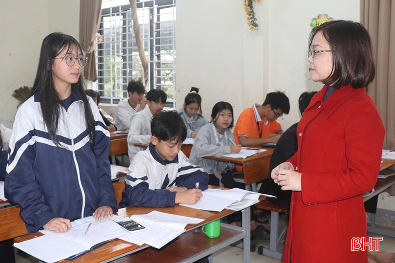 Các kỳ thi học sinh giỏi góp phần thúc đẩy phong trào thi đua dạy học trong các nhà trường. bqbht_br_12.jpg