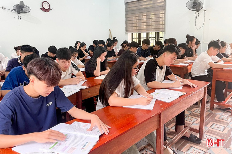 Chủ trương biệt phái giáo viên về các trung tâm GDNN-GDTX góp phần thực hiện hiệu quả công tác phân luồng, hướng nghiệp theo chủ trương của ngành. bqbht_br_14.jpg
