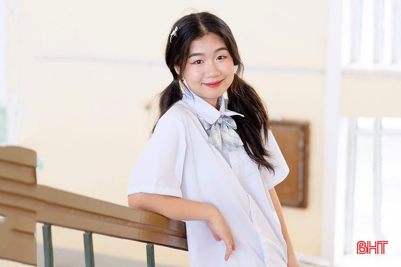 Nguyễn Tố Uyên - tân sinh viên Trường Đại học Y dược TP Hồ Chí Minh. 1.1.jpg
