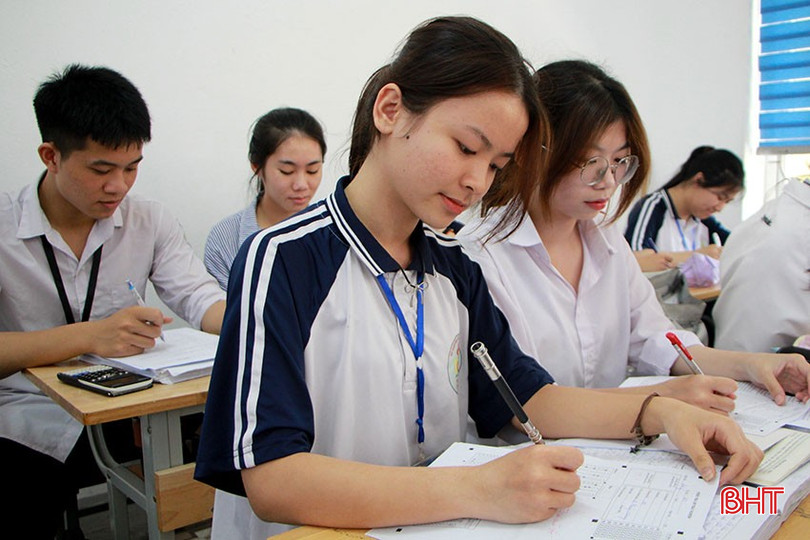 Học sinh Trường THPT Nghèn tích lũy kiến thức, chuẩn bị cho lần thi thử đầu tiên do Sở GD&ĐT tổ chức. bqbht_br_16.jpg
