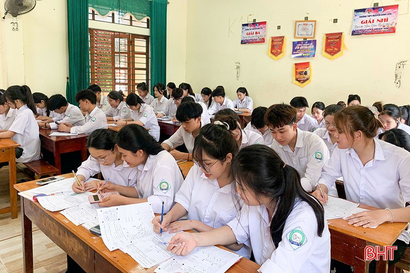 Trước đó, các trường học đã trang bị kiến thức, kỹ năng, chuẩn bị cho HS bước vào kỳ thi. bqbht_br_14.jpg