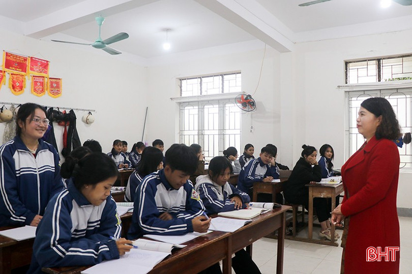 Giờ học của giáo viên, học sinh lớp 12 Trường THPT Thành Sen (TP Hà Tĩnh). bqbht_br_13.jpg