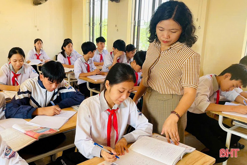 Việc tổ chức các kỳ thi chọn học sinh giỏi tạo động lực thúc đẩy phong trào dạy học trong các nhà trường. bqbht_br_17.jpg