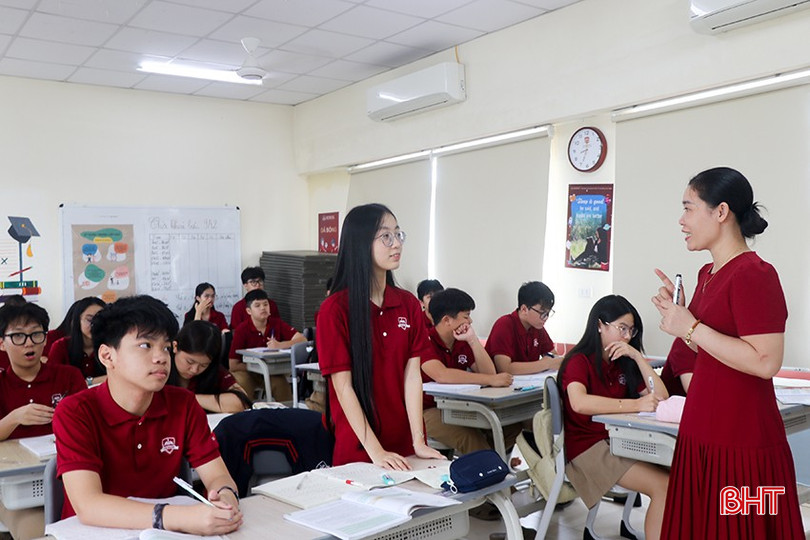 Ở lớp, Thanh Hà là một học sinh có ý thức học tập tốt. bqbht_br_13.jpg