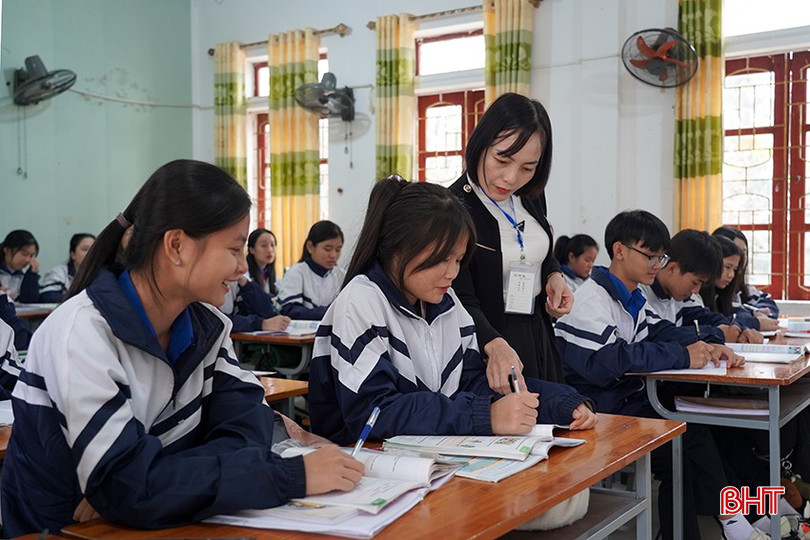 Giờ học của giáo viên, học sinh lớp 12 Trường THPT Nguyễn Văn Trỗi (Thạch Hà). bqbht_br_13.jpg