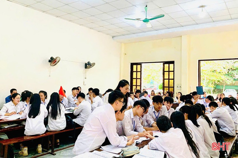 Giảm chỉ tiêu xét tuyển sớm là tín hiệu tích cực, tạo nên không khí, động lực học tập cho học sinh ở khối 12. bqbht_br_16.jpg