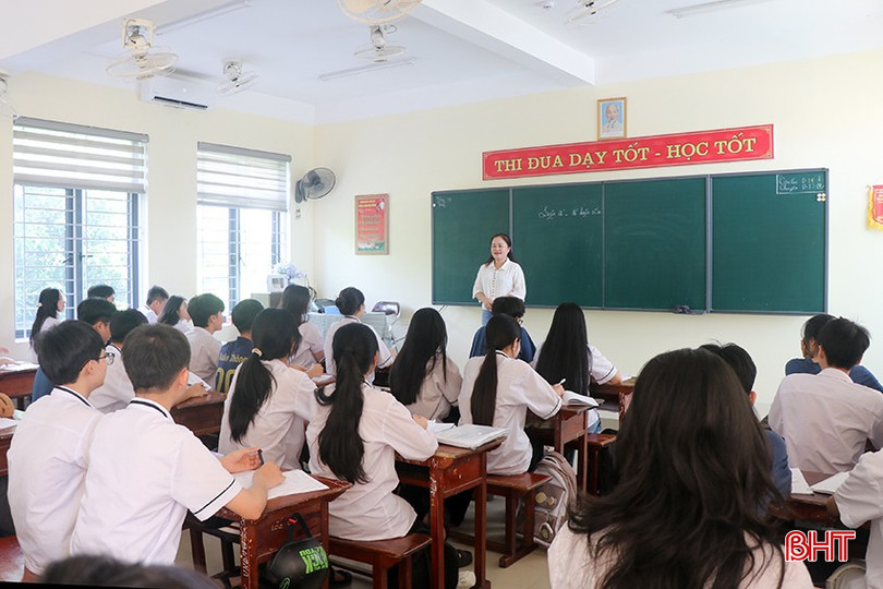 Miễn học phí sẽ là nền tảng hiện thực hóa khát vọng nâng cao dân trí trên địa bàn Hà Tĩnh. bqbht_br_12.jpg