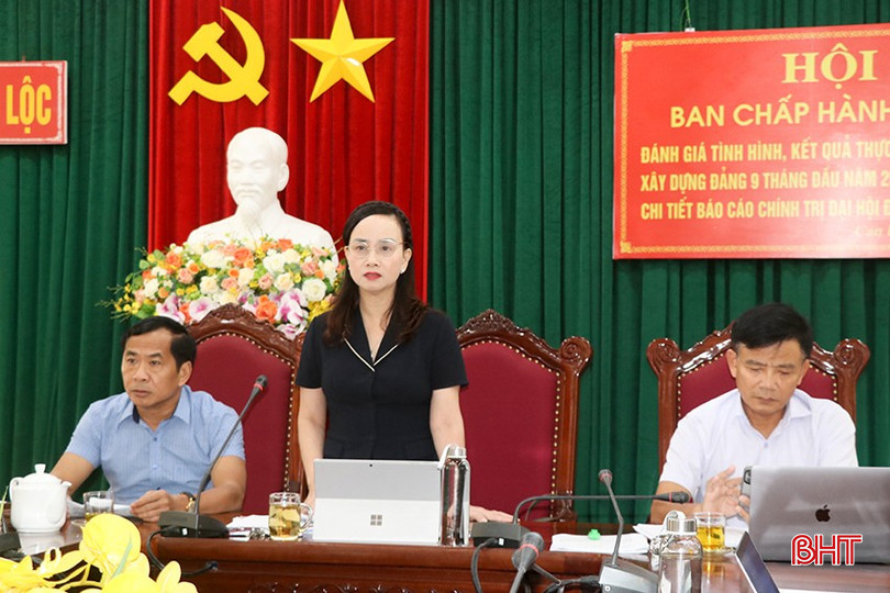 Bí thư Huyện ủy Can Lộc Đặng Thị Quỳnh Diệp kết luận hội nghị. 16-8831.jpg