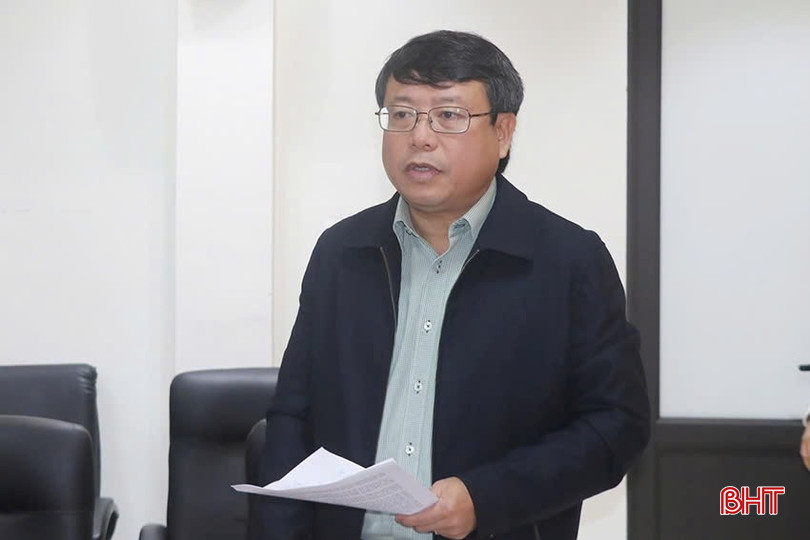Phó Chủ tịch UBND tỉnh Dương Tất Thắng phát biểu tại hội nghị. bqbht_br_13.jpg