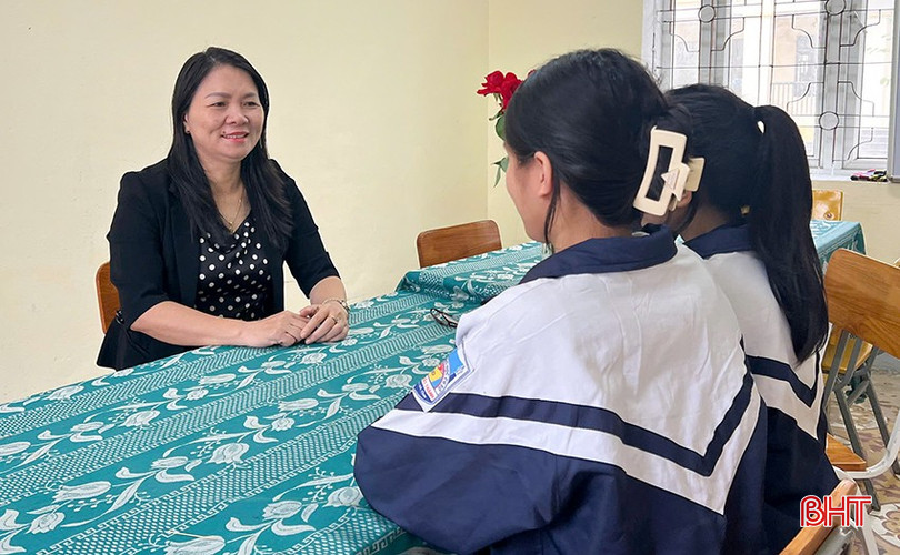 Hoạt động tư vấn tâm lý được duy trì, tạo điều kiện cho học sinh chia sẻ những nỗi buồn, những băn khoăn vướng mắc. bqbht_br_11.jpg