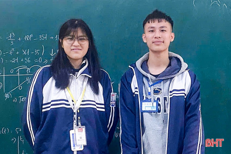 Hai anh em song sinh Thiện Nhân và Hồng Nhung là học sinh lớp 12A1. bqbht_br_13.jpg