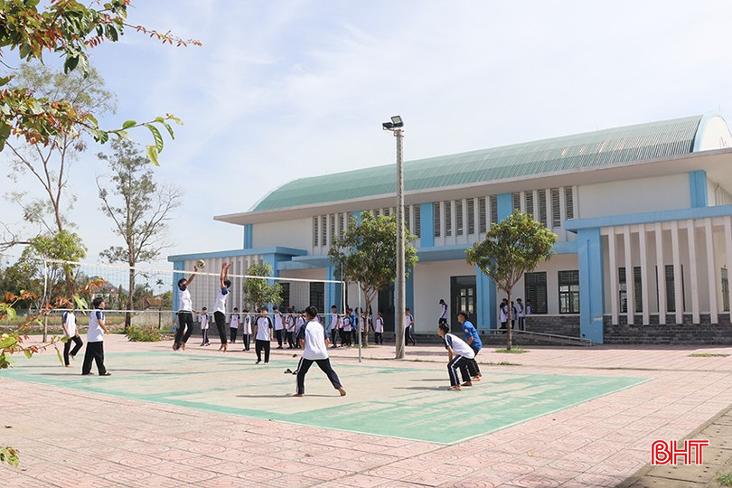 Việc dạy học 2 buổi/ngày giúp học sinh có thời gian tham gia các hoạt động rèn kỹ năng sống, thể thao, câu lạc bộ học thuật bqbht_br_12.jpg