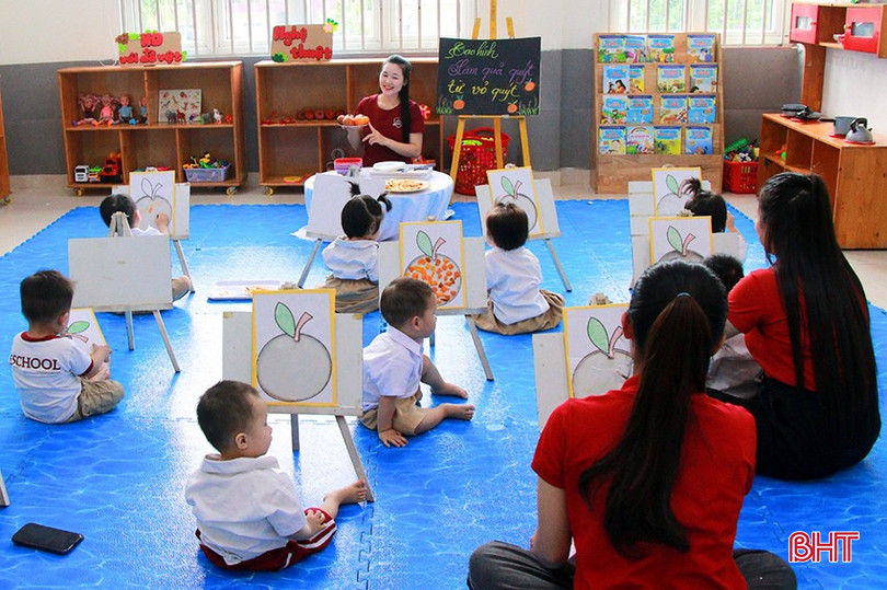 Chương trình giáo dục sẽ giúp phát triển toàn diện 8 lĩnh vực của trẻ mầm non. bqbht_br_a6.jpg