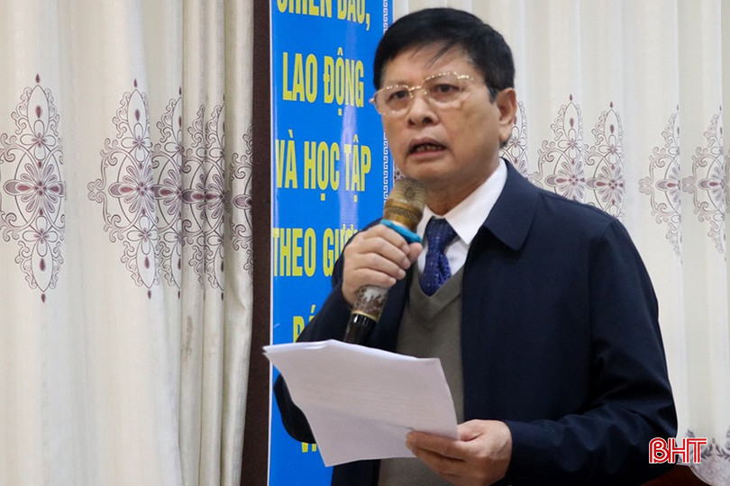 Đại biểu chia sẻ kinh nghiệm, cách làm hay trong công tác xây dựng tổ chức hội và hoạt động khuyến học, khuyến tài. bqbht_br_13.jpg