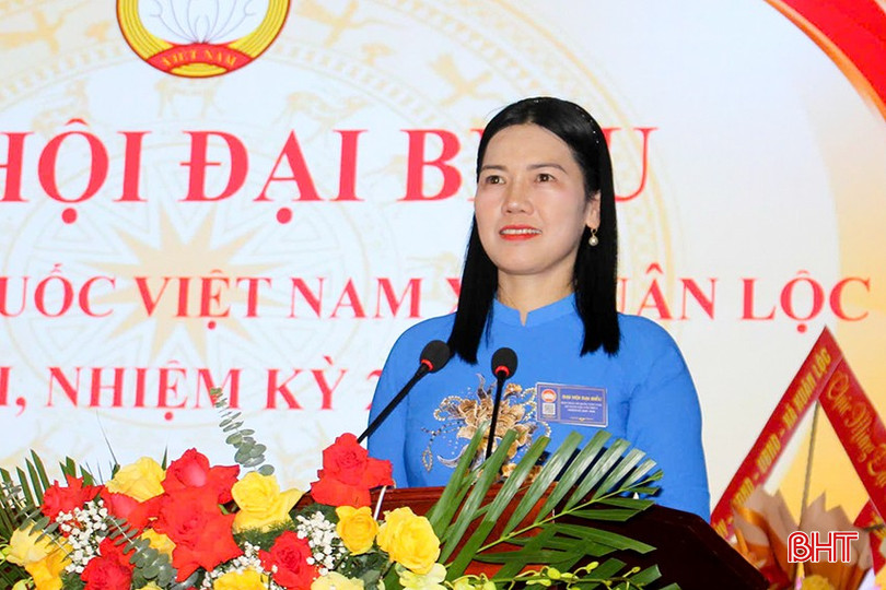 Bà Bùi Thị Kiều Nhi - Bí thư Đảng ủy, Chủ tịch HĐND xã Xuân Lộc phát biểu tại đại hội. bqbht_br_15.jpg