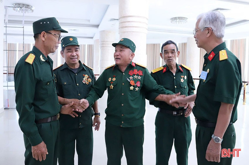 Tình đồng đội giữa những người cựu chiến binh Sư đoàn 341. bqbht_br_13-1575.jpg