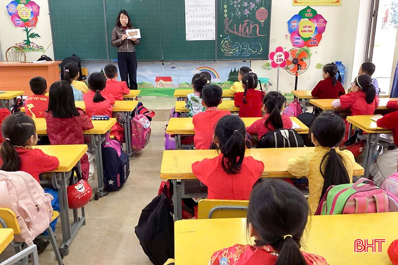Không khí nghiêm túc trong buổi học đầu năm của học sinh Trường Tiểu học Nam Điền. bqbht_br_12.jpg