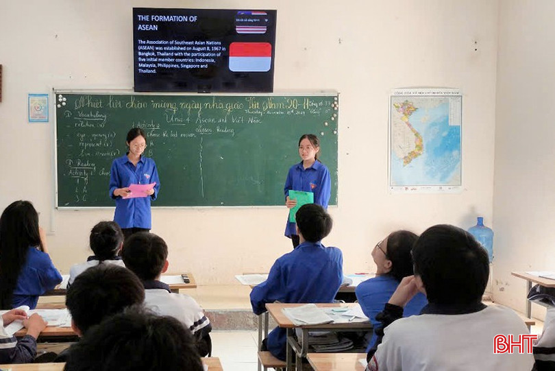 Tăng cường kỹ năng trong các giờ học là cách Trường THPT Nghi Xuân nâng cao chất lượng khi Tiếng Anh không còn là môn bắt buộc trong kỳ thi tốt nghiệp. bqbht_br_14.jpg