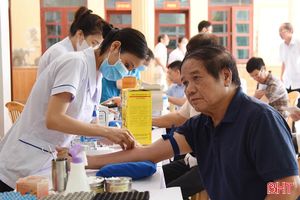 Hà Tĩnh tổ chức đợt khám sức khỏe định kỳ cho 800 cán bộ 