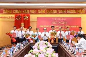 Ban Thường vụ Tỉnh ủy Hà Tĩnh công bố các quyết định về công tác cán bộ 