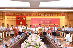 Ban Thường vụ Tỉnh ủy Hà Tĩnh công bố 6 quyết định về công tác cán bộ