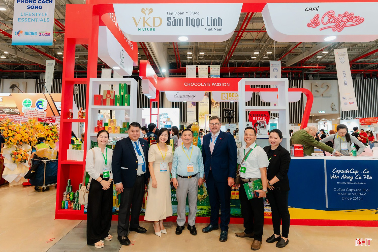 bqbht_br_17-san-pham-cua-tap-doan-duoc-gioi-thieu-tai-hoi-cho.jpg