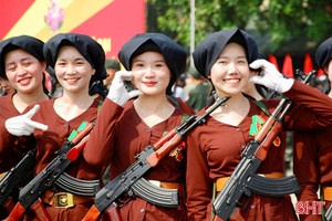Chuyện chưa kể về những nữ dân quân Hà Tĩnh tham gia "concert quốc gia" 