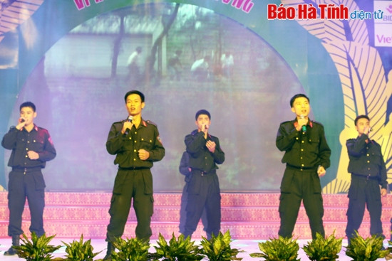 Giao lưu nghệ thuật “Vì bình yên cuộc sống” ảnh 8