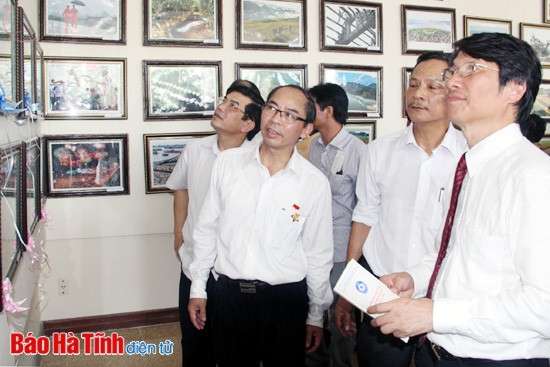 Khai mạc Liên hoan Ảnh nghệ thuật khu vực Bắc Trung bộ lần thứ 22 ảnh 4