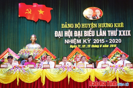 Đảng bộ huyện Hương Khê khai mạc Đại hội nhiệm kỳ 2015-2020 ảnh 2