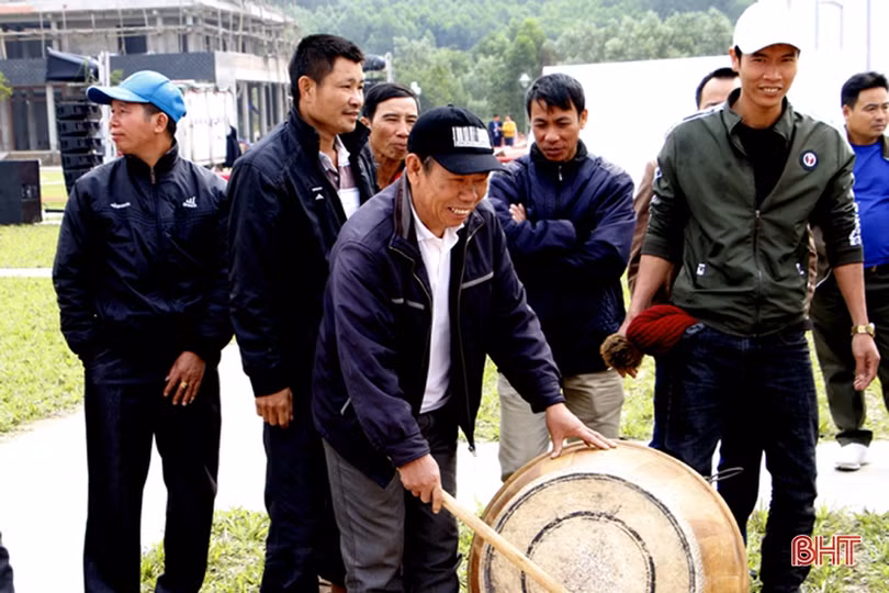 Làng vật cổ truyền nổi tiếng ở Hà Tĩnh qua hồi ức của các bô lão