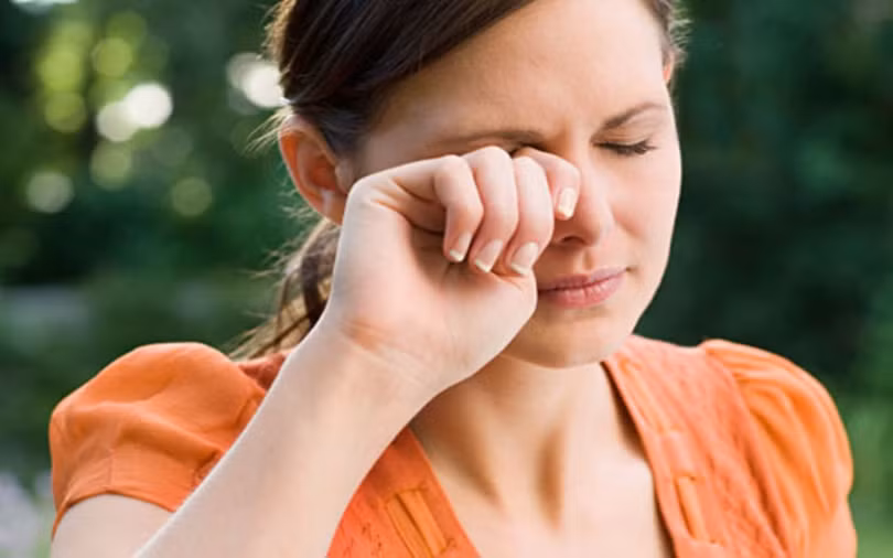 9 mẹo giúp giảm khô mắt cho dân văn phòng