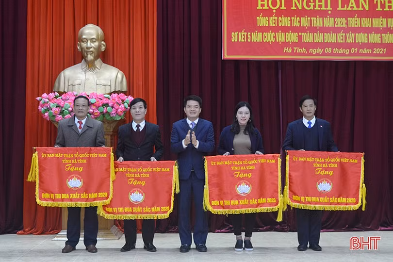 Mỗi địa phương cấp huyện Hà Tĩnh có ít nhất một công trình chào mừng Đại hội XIII của Đảng