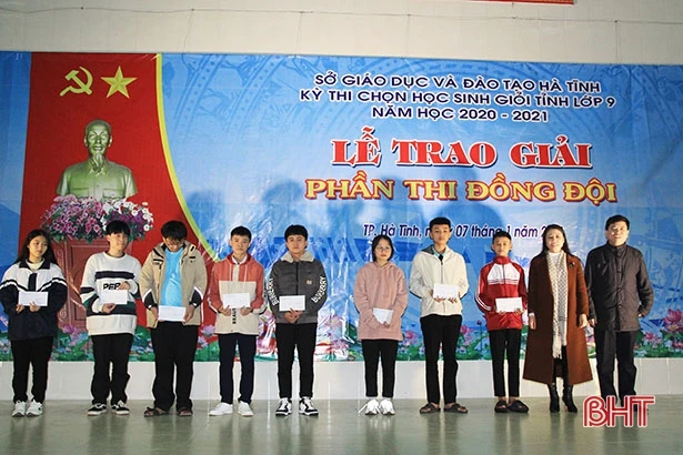 Phòng GD&ĐT thành phố Hà Tĩnh đạt 5 giải nhất phần thi đồng đội Kỳ thi chọn học sinh giỏi tỉnh lớp 9
