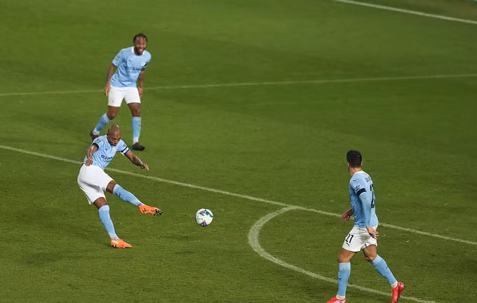 Hạ ngọt M.U, Man City lần thứ tư liên tiếp vào chung kết cúp Liên đoàn