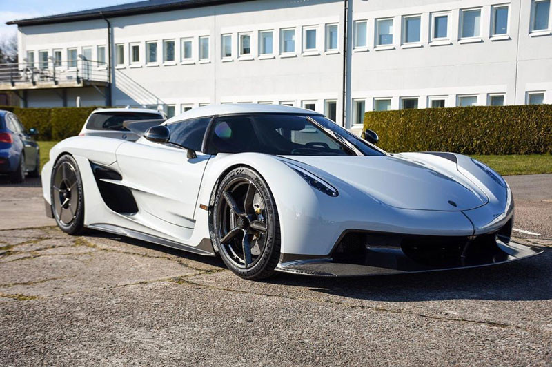 Top 10 siêu xe nhanh nhất thế giới: Devel Sixteen ‘vô đối’